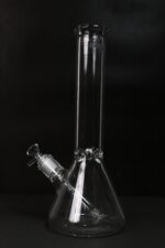 Classic Beaker Bong in Pakistan