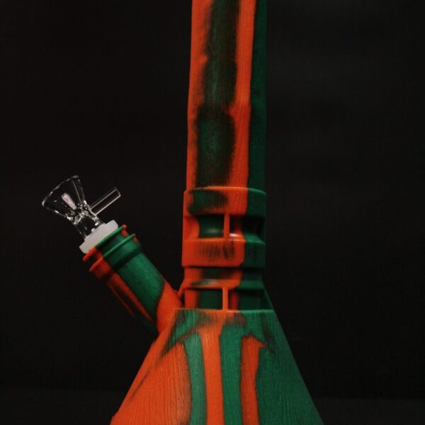 Silicone Beaker Bong in Pakistan