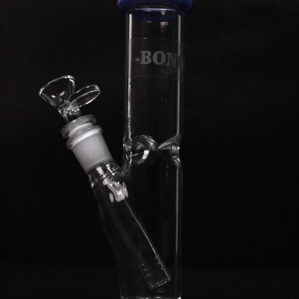 Small straight bong in Pakistan